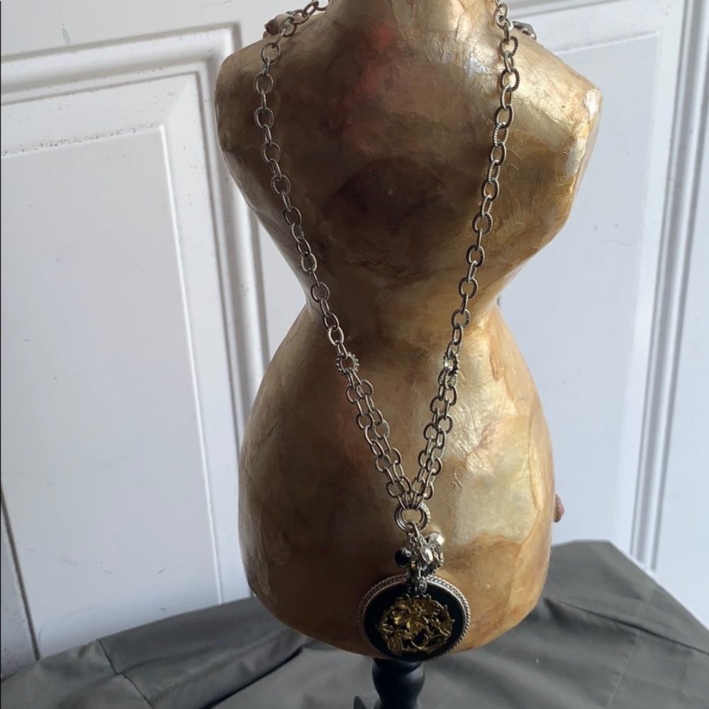 Vintage looking necklace